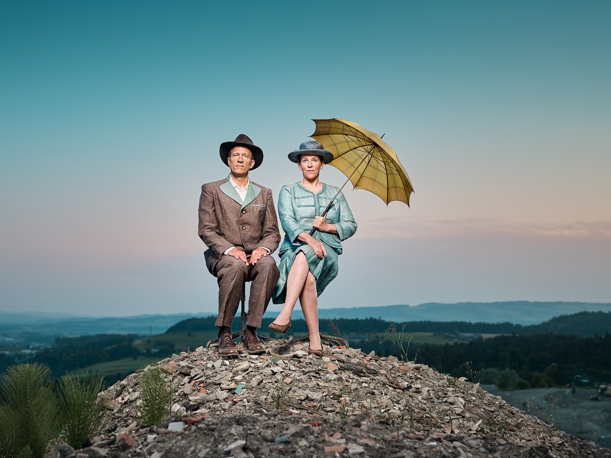 143 scho n gut Unter freiem Himmel Hauptbild QF low